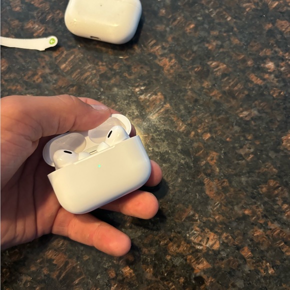 AirPods Pro 2nd gen - Picture 8 of 8